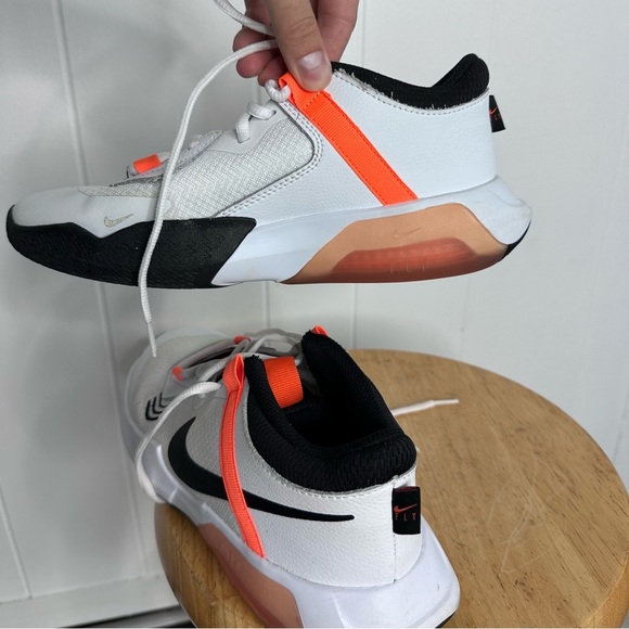 Nike Kids Air Zoom Crossover GS in White Safety Orange - Picture 11 of 12